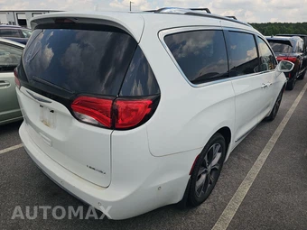 2017 Chrysler Pacifica Limited 121.6" WB – miniatura 4