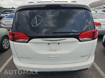 2017 Chrysler Pacifica Limited 121.6" WB – miniatura 5