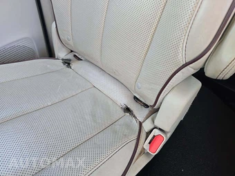 2017 Chrysler Pacifica Limited 121.6" WB – miniatura 23