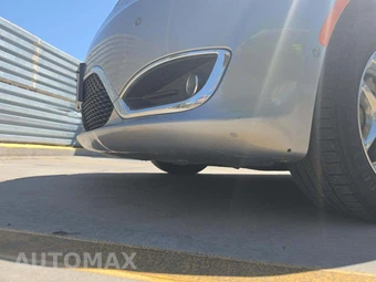 2017 Chrysler Pacifica Limited 121.6" WB – miniatura 22