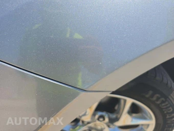 2017 Chrysler Pacifica Limited 121.6" WB – miniatura 25