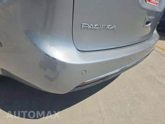 2017 Chrysler Pacifica Limited 121.6" WB – miniatura 28