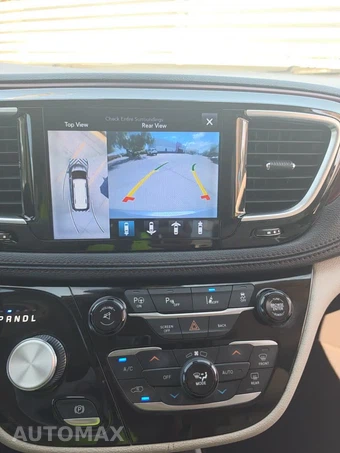 2017 Chrysler Pacifica Limited 121.6" WB – miniatura 41