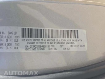 2017 Chrysler Pacifica Limited 121.6" WB – miniatura 5