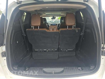 2017 Chrysler Pacifica Limited 121.6" WB – miniatura 12