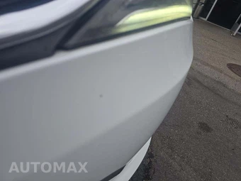 2017 Chrysler Pacifica Limited 121.6" WB – miniatura 19