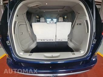 2017 Chrysler Pacifica Limited 121.6" WB – miniatura 17