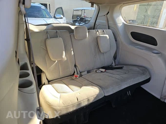 2017 Chrysler Pacifica LX 121.6" WB – miniatura 14