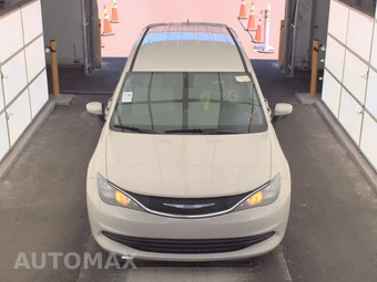 2017 Chrysler Pacifica LX 121.6" WB – miniatura 2