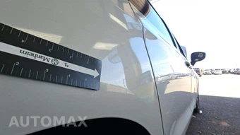 2017 Chrysler Pacifica LX 121.6" WB – miniatura 40