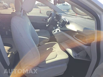 2017 Chrysler Pacifica LX 121.6" WB – miniatura 8