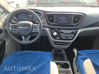 2017 Chrysler Pacifica LX 121.6" WB – miniatura 11