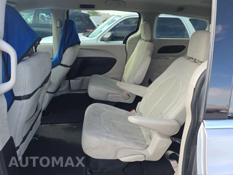 2017 Chrysler Pacifica LX 121.6" WB – miniatura 13