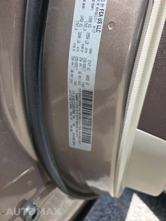 2017 Chrysler Pacifica LX 121.6" WB - miniatura 5