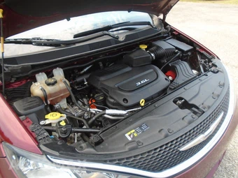 2017 Chrysler Pacifica LX 121.6" WB - miniatura 14