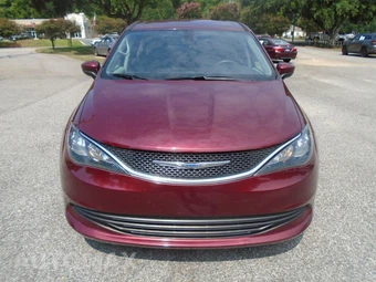 2017 Chrysler Pacifica LX 121.6" WB - miniatura 18