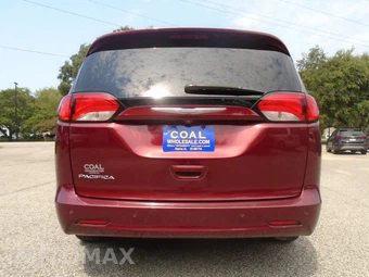 2017 Chrysler Pacifica LX 121.6" WB - miniatura 26