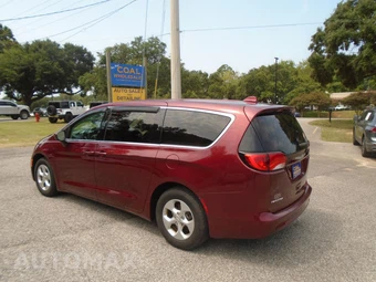 2017 Chrysler Pacifica LX 121.6" WB - miniatura 4