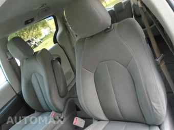 2017 Chrysler Pacifica LX 121.6" WB - miniatura 45