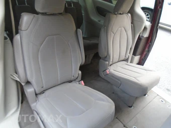 2017 Chrysler Pacifica LX 121.6" WB - miniatura 51