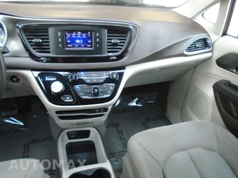 2017 Chrysler Pacifica LX 121.6" WB - miniatura 61