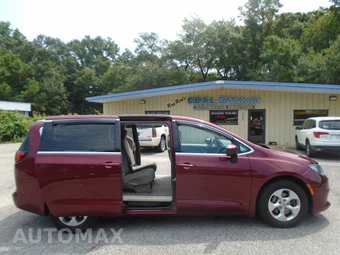 2017 Chrysler Pacifica LX 121.6" WB - miniatura 7