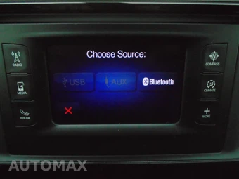 2017 Chrysler Pacifica LX 121.6" WB - miniatura 75