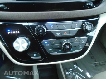 2017 Chrysler Pacifica LX 121.6" WB - miniatura 80