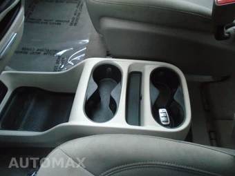 2017 Chrysler Pacifica LX 121.6" WB - miniatura 89