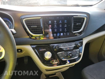 2017 Chrysler Pacifica Touring 121.6" WB – miniatura 11