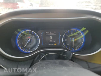 2017 Chrysler Pacifica Touring 121.6" WB – miniatura 12