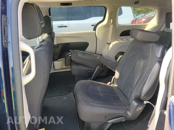 2017 Chrysler Pacifica Touring 121.6" WB – miniatura 13
