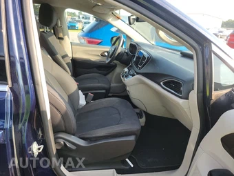 2017 Chrysler Pacifica Touring 121.6" WB – miniatura 8