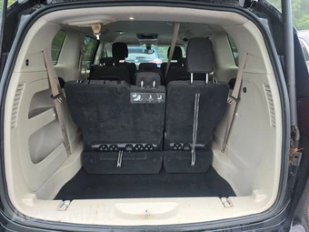 2017 Chrysler Pacifica Touring 121.6" WB – miniatura 17