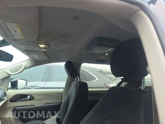 2017 Chrysler Pacifica Touring 121.6" WB – miniatura 18
