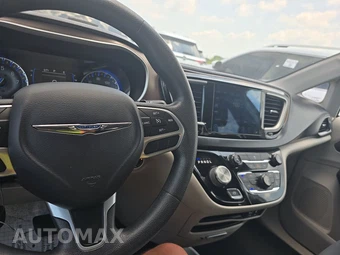 2017 Chrysler Pacifica Touring 121.6" WB – miniatura 11