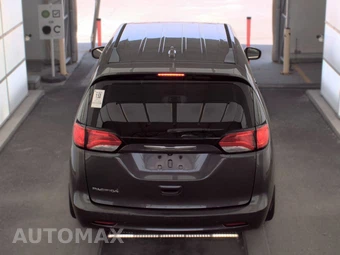 2017 Chrysler Pacifica Touring 121.6" WB – miniatura 5