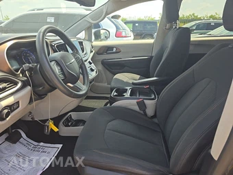 2017 Chrysler Pacifica Touring 121.6" WB – miniatura 7