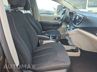2017 Chrysler Pacifica Touring 121.6" WB – miniatura 8