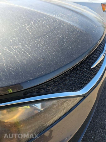 2017 Chrysler Pacifica Touring 121.6" WB - miniatura 24