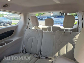 2017 Chrysler Pacifica Touring 121.6" WB - miniatura 14