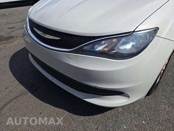 2017 Chrysler Pacifica Touring 121.6" WB - miniatura 22