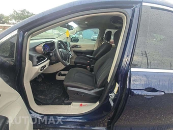 2017 Chrysler Pacifica Touring 121.6" WB – miniatura 3