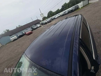 2017 Chrysler Pacifica Touring 121.6" WB – miniatura 9