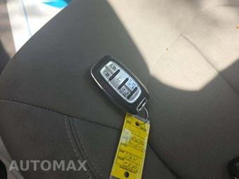 2017 Chrysler Pacifica Touring 121.6" WB – miniatura 8