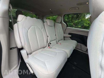 2017 Chrysler Pacifica Touring 121.6" WB – miniatura 17