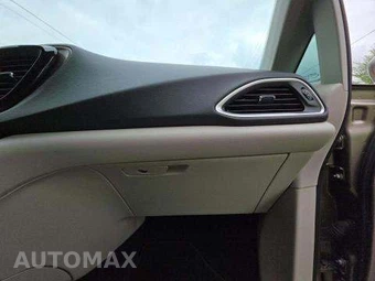 2017 Chrysler Pacifica Touring 121.6" WB – miniatura 20