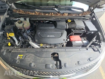 2017 Chrysler Pacifica Touring 121.6" WB – miniatura 16