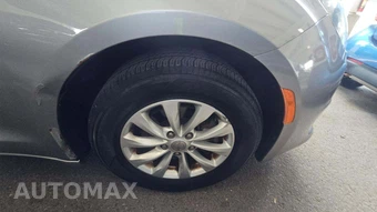 2017 Chrysler Pacifica Touring 121.6" WB – miniatura 23