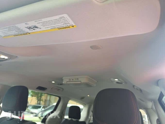 2017 Chrysler Pacifica Touring 121.6" WB – miniatura 11
